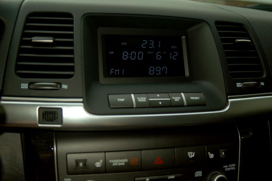  Kia Amanti 2007 года  (фото 17 из 32)